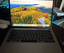 Macbook air 13 inch 2019
