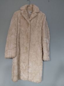 Faux fur ivory women's coat