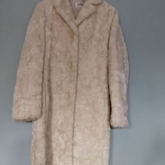 Faux fur ivory women's coat
