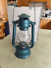 Vintage Anchor Brand 225 Kerosene Lantern made in china 35.00 e. each or the 2 for 60.00 euro.