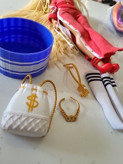 OMG Swag Fashion Doll