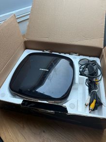 Samsung F1080 UpConverting DVD Player To 1080p Upscaling Full HD & Remote