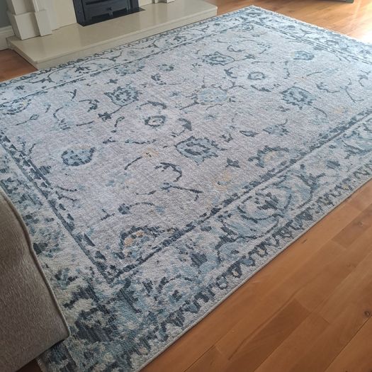 Rug