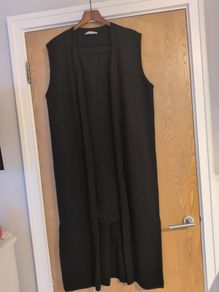 Grazia  X  2 Piece Black  Kint Skirt & Long Knit Sleeveless Gilet.   .18.  NEW.