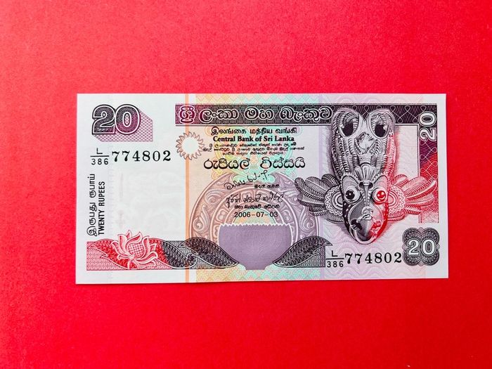Sri Lanka   20  Rupees.  2006   Pick  109e  ( Uncirculated )