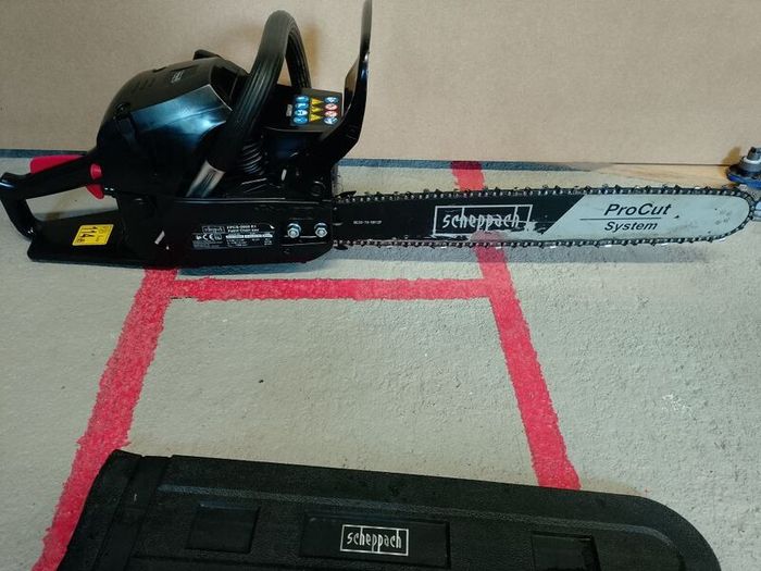 chainsaw