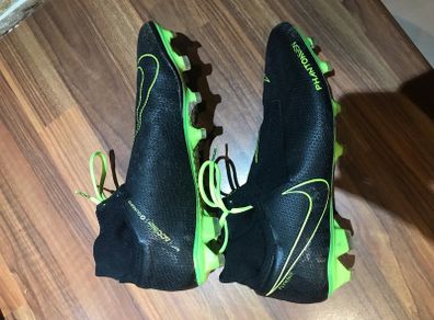 Black Nike Football Boots with ACC