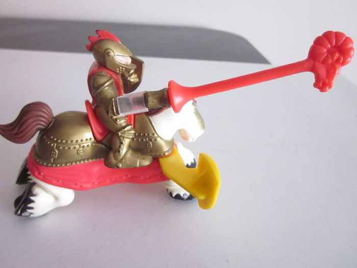 Fisher Price Great Adventures Castle Playset Horses Jousting (2)