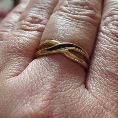 Beautiful vintage ring Avon.
