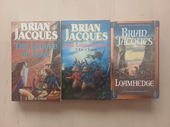 Redwall Books by Brian Jacques (Fantasy Adventure Paperbacks 1998)