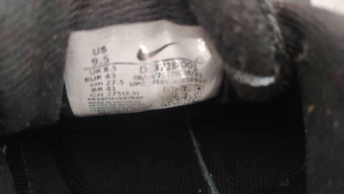 Nike trainers size UK8.5