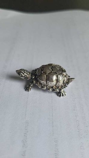 Miniature silver figurine of a turtle