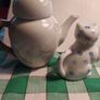Vintage Chinese Owl & Pussycat, teapot & creamer Image 4