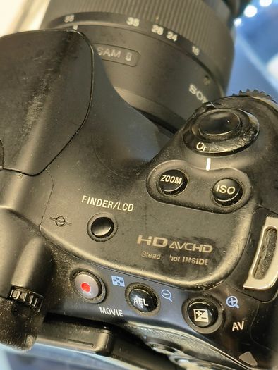 Sony Alpha SLT-A58 20.4MP Digital SLR Camera, Comes with the Battery and its Charger