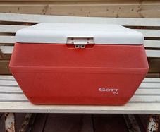Vintage Gott 50 Ice Cooler