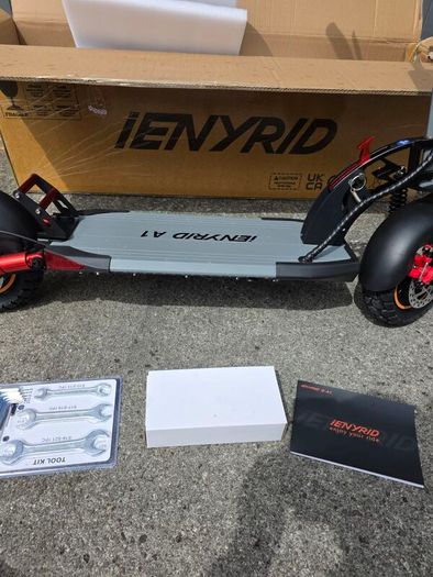 electric scooter , brand new , 6 months warranty, ienyrid  A1