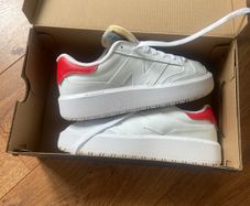 womens trainers
