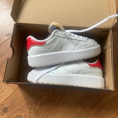 womens trainers