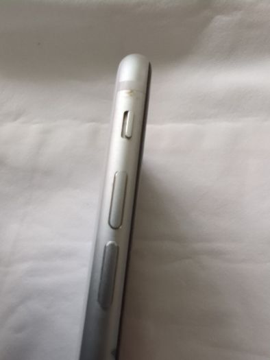 iPhone 7 white back