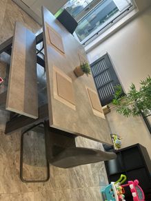 Dinning table
