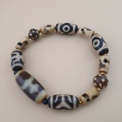 Vintage Himalayan Tibetan Treasure Vase Pattern & 2 Eyes Agate Beads Bracelet