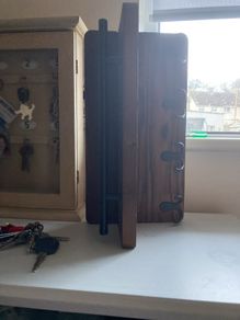 coat hanger with shelf