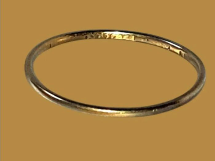 Certified 22ct Gold Wedding Band