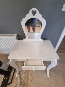 Vanity Table