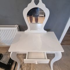 Vanity Table