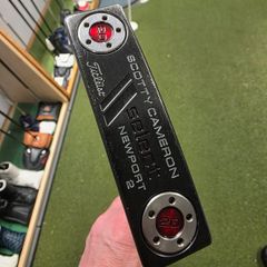 Scotty Cameron Select Newport 2 Putter 33"