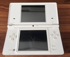 Nintendo DSi white