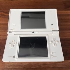 Nintendo DSi white