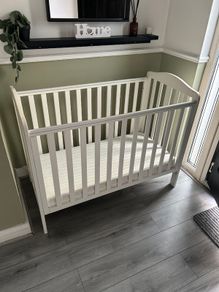Baby cot for free