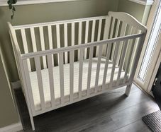 Baby cot for free