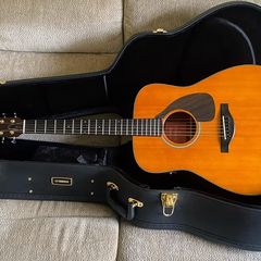 Yamaha guitar