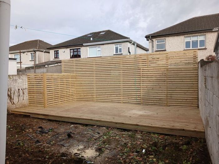 Decking/composite and timber
