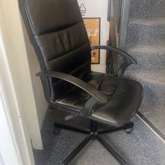 4 x office chairs