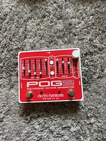 POG 2 (octave guitar pedal) (incl. box and manuals)