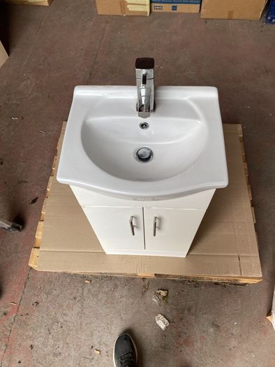 sonas Prague vanity