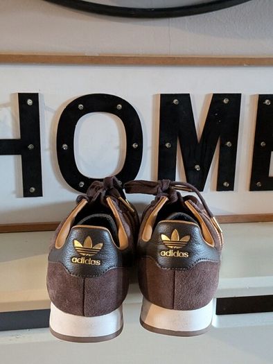 Adidas As 520
