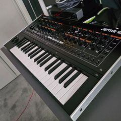 Roland Jupiter Xm, Roland TR-09, Genelec 8010a x 2, Boss Rc 505mk2, Behringer TD3, Mackie ProFX10 v3