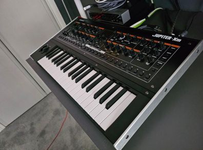 Roland Jupiter Xm, Roland TR-09, Genelec 8010a x 2, Boss Rc 505mk2, Behringer TD3, Mackie ProFX10 v3