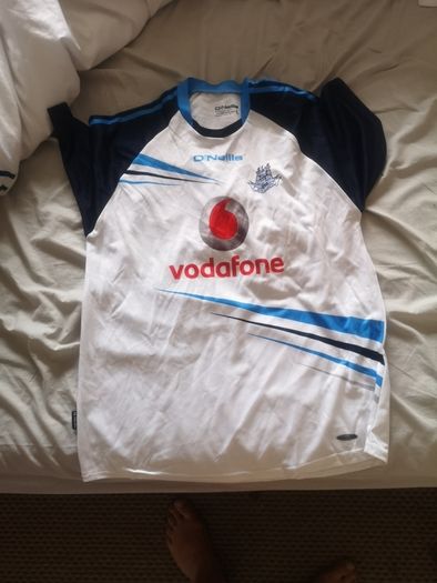 Dubs top large