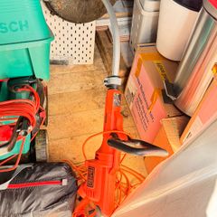 Black + Decker Corded Electric Grass Strimmer / Trimmer