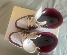 Air Jordan 1 Mid