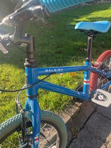 Raleigh Pop 16 Kids Bike in Blue