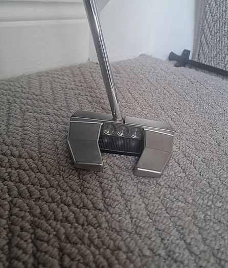Scotty Cameron 5.5s Center shaft