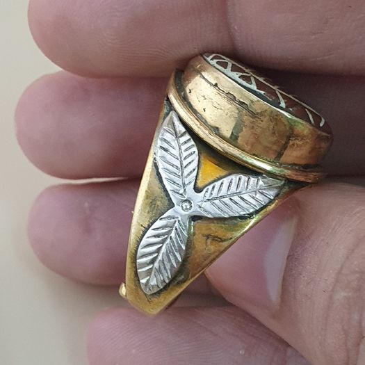 Vintage Etched Carnelian Agate Ring Brass & Silver Inlay, Flower Design