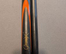 Gramax 2-Piece Composite Pool cue (Carbon)