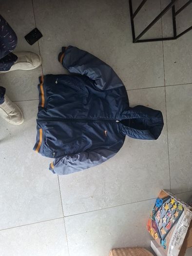 Nike Childs Rwversible Jacket size S